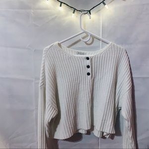 Oversized cropped sweater